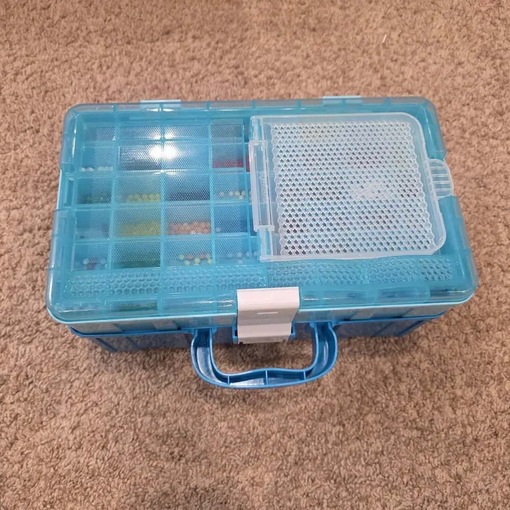 Aquabeads Delux Carry storage case with beads and accessories